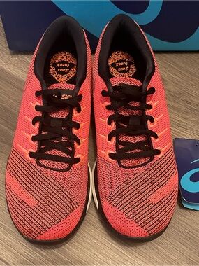 ASICS women’s Running Shoes - Bright Coral/Black